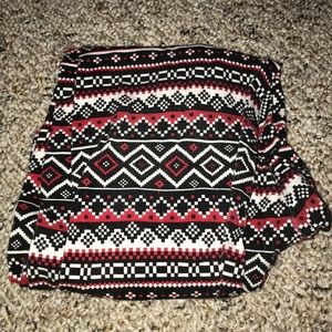 red black and white tribal print leggings
